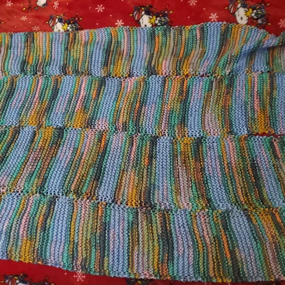 Multicolor Knit Blanket - Picture 2 of 3